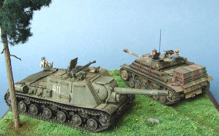 Finnish Sturmi and russian JSU 152